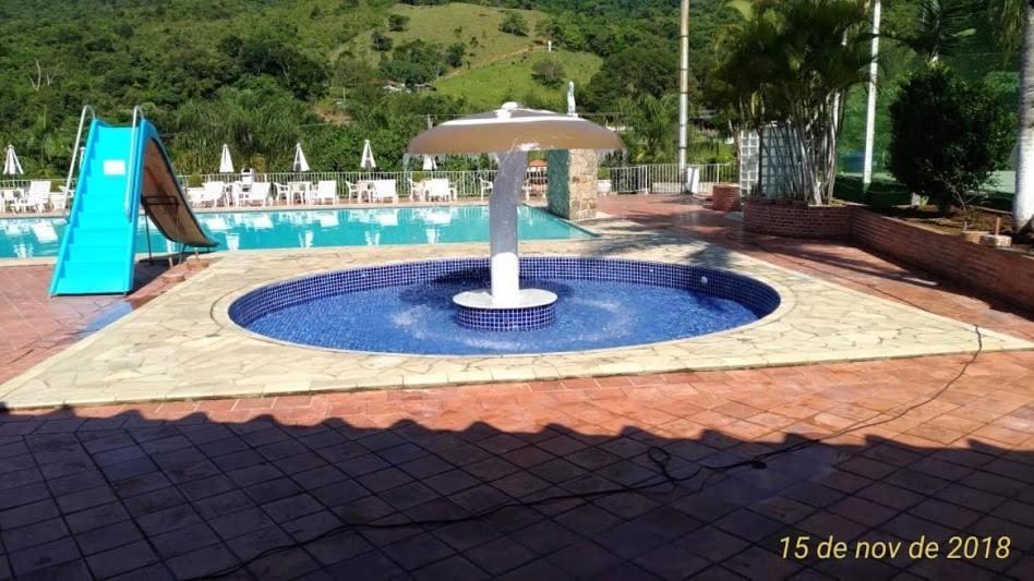 Águas de LindóiaFlat Cavalinho Branco Com Piscina Aquecida 11M - 5 Min Da Praca公寓式酒店 外观 照片